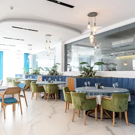 Hotel Mirage 4*
